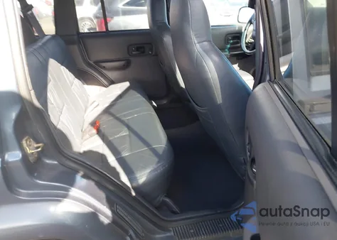 2001 Jeep Cherokee Sport z USA, uszkodzony, nr VIN 1J4FF48S01L572735